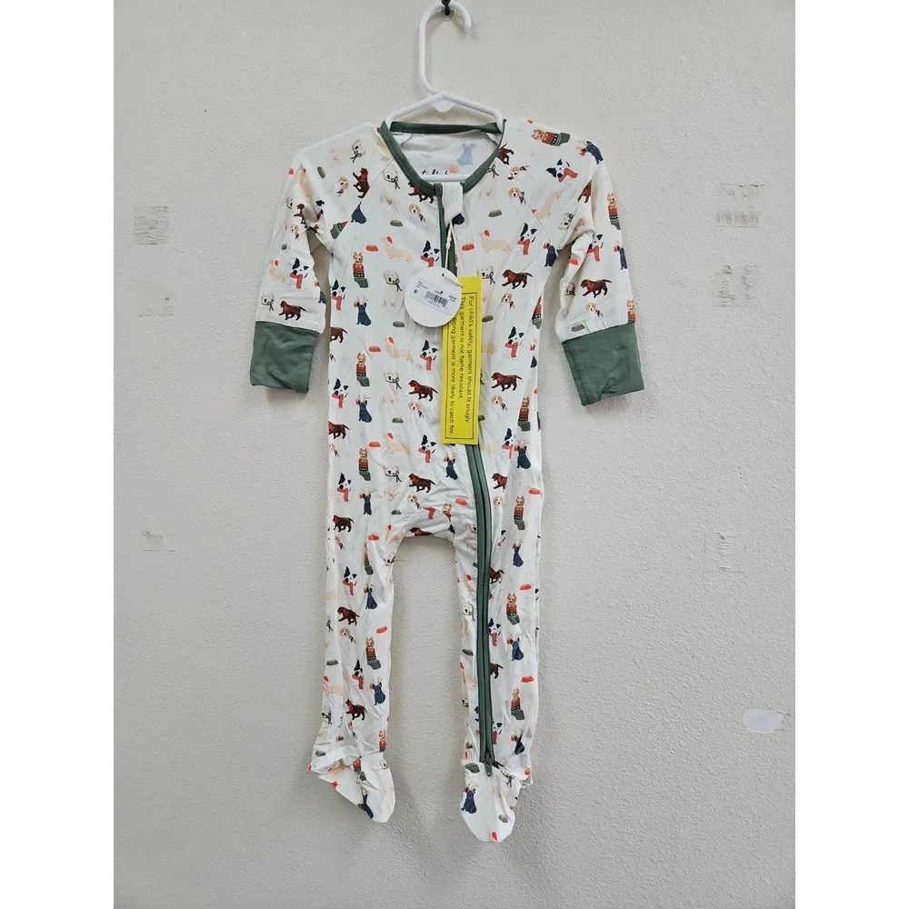Tullabee Puppy Frenchie Dogs Christmas Stockings  Baby Sleeper Romper 6-9 Months